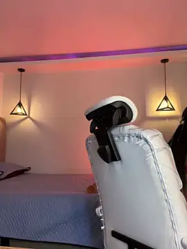 Miller_Vanessa_ 现场XXX聊天