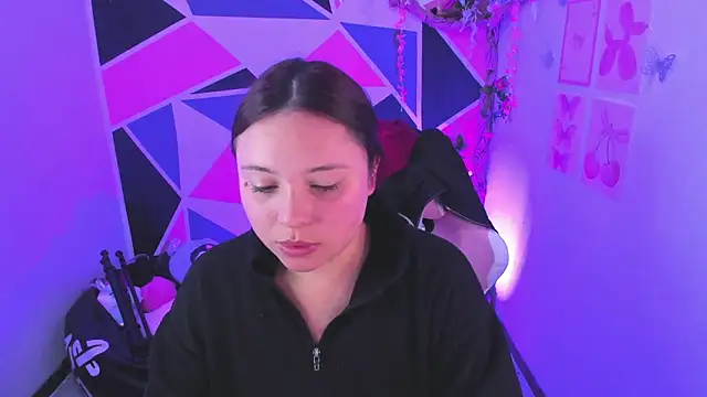 little_emma0 现场XXX聊天