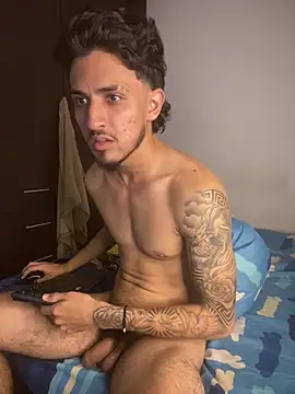 Kriss_Edwards Webcamshow
