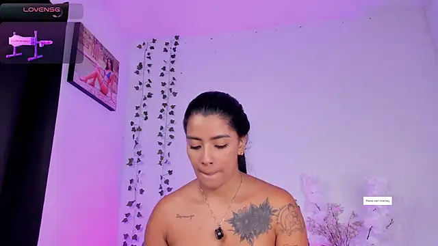 SelenaStonne – Live XXX-chat