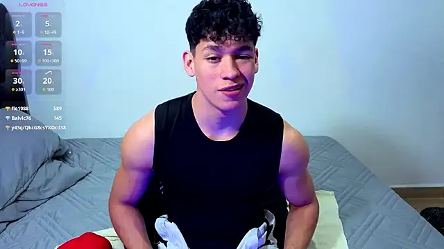 Luke_Muscle: απευθείας συνομιλία ΧΧΧ
