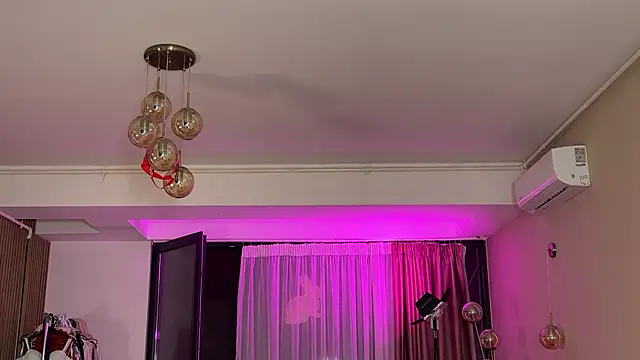 Jolienne 라이브 XXX 채팅