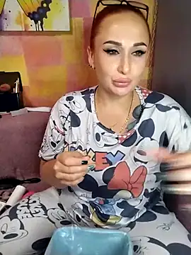 Chat XXX en directo de Very_sly_fox