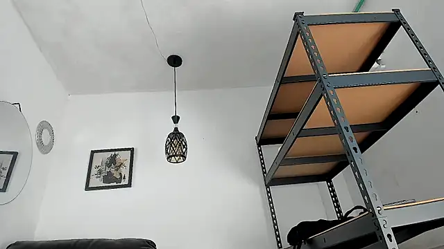 XXX chat uživo modela Derekt_Shaw