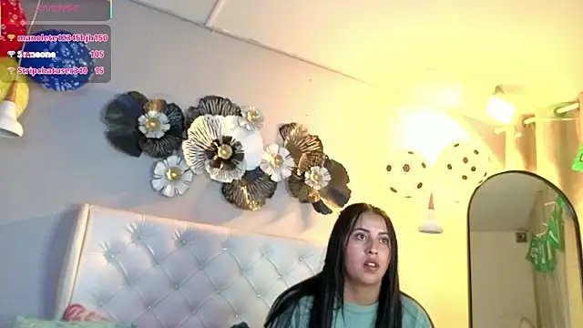 دردشة blush_bloom الجنسية المباشرة