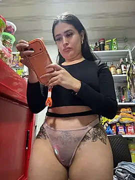 Chatroom XXX en direct de Sara_fun