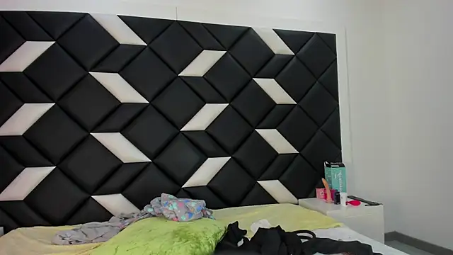 Chat +18 de darian_lafortezaa ao vivo