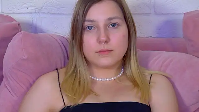 TinnaBurton Adlı Modelin Canlı XXX Sohbeti