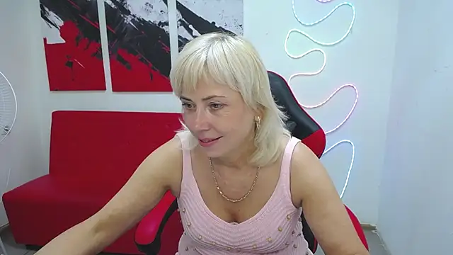 LaurenWishy Adlı Modelin Canlı XXX Sohbeti