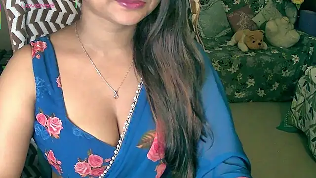Cute-Tara 现场XXX聊天