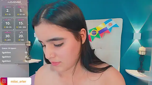 MiaaCarter_ Adlı Modelin Canlı XXX Sohbeti
