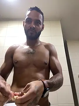 Živý XXX chat bigblack0111