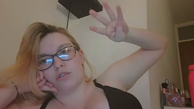 PrincessTeyxxx 现场XXX聊天