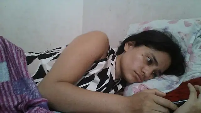 girl_tits Adlı Modelin Canlı XXX Sohbeti
