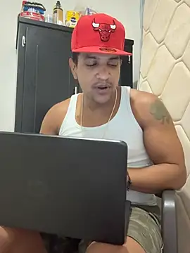 แชท XXX สดของ bigdick211292