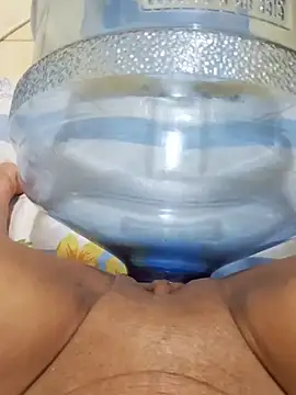 Alevsiz Adlı Modelin Canlı XXX Sohbeti