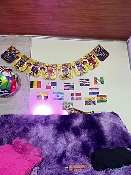 PamelaBoobs Adlı Modelin Canlı XXX Sohbeti