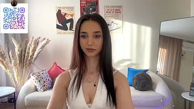 LinaMour Adlı Modelin Canlı XXX Sohbeti