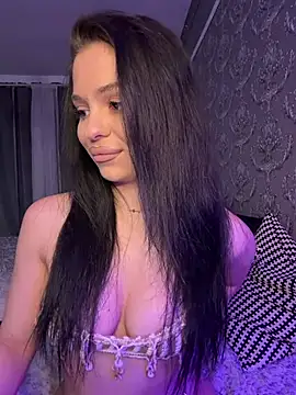 Olivia_Noor Adlı Modelin Canlı XXX Sohbeti
