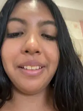 nicole_fisherr élő XXX-chatje