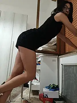 Ambra84 Adlı Modelin Canlı XXX Sohbeti