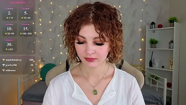 Kira__Fluffy Adlı Modelin Canlı XXX Sohbeti