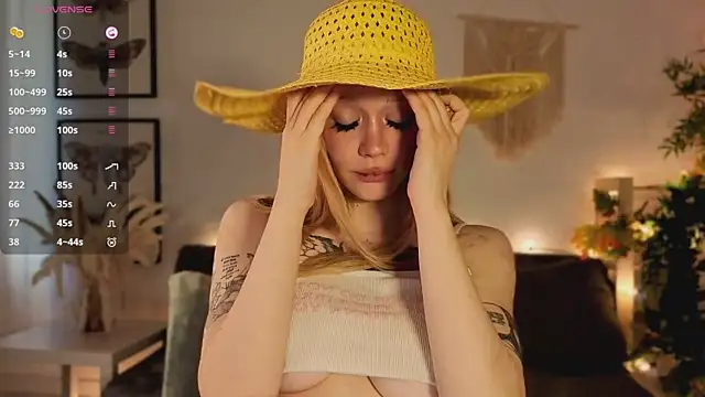 צ'אט XXX בשידור חי של boobsybootie
