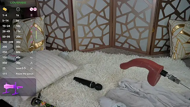 Chat XXX Live MoxxxiMoon