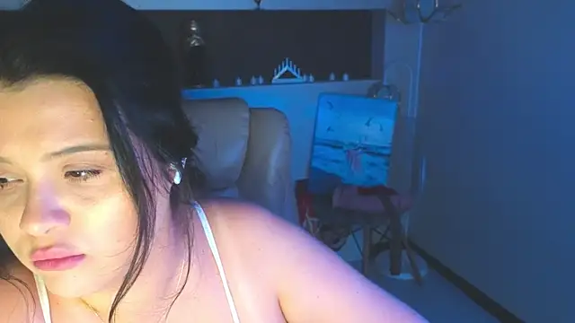 Malika_uAngel Chat XXX in diretta