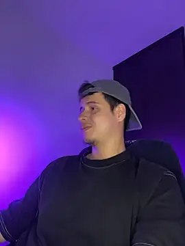 Chat +18 de BjornSteel ao vivo