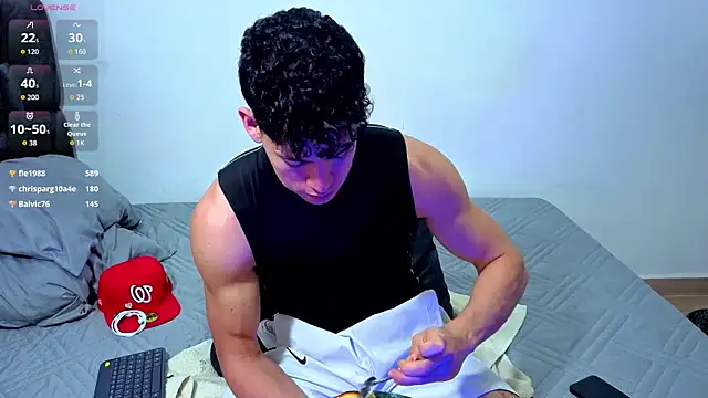แชท XXX สดของ Luke_Muscle