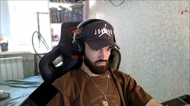 Chat +18 de _Serious_Man ao vivo