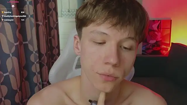 cuMte_boy – Naživo XXX chat