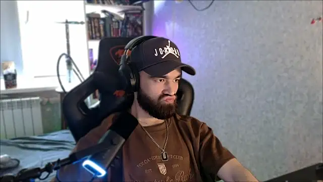Chat +18 de _Serious_Man ao vivo