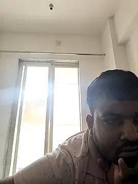 vinay_smalldick Adlı Modelin Canlı XXX Sohbeti