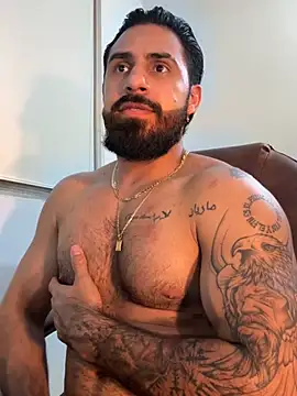 XXX chat uživo modela Ryan_Black3