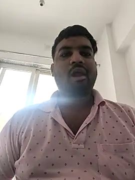 vinay_smalldick Adlı Modelin Canlı XXX Sohbeti