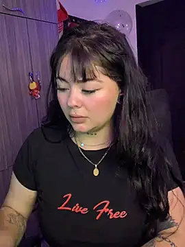 lilith__immaculatte Adlı Modelin Canlı XXX Sohbeti