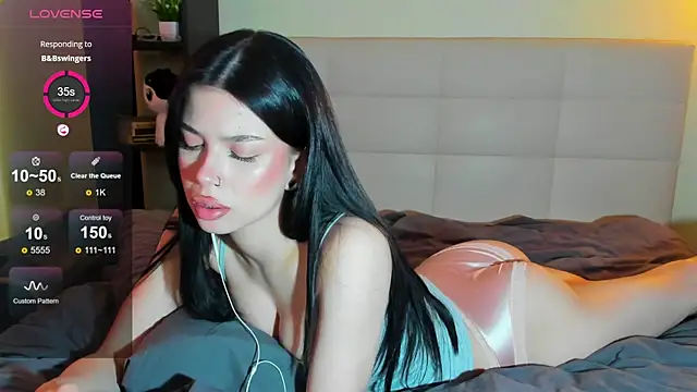 Tune_Godnesss Chat XXX live