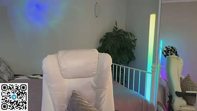 _Vikky_Moon_ Adlı Modelin Canlı XXX Sohbeti