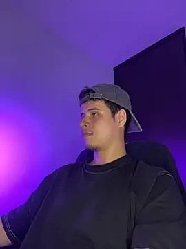 BjornSteel 라이브 XXX 채팅