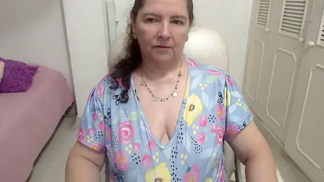 دردشة leonela_69 الجنسية المباشرة