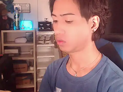 Ryu_23 Chat XXX in diretta