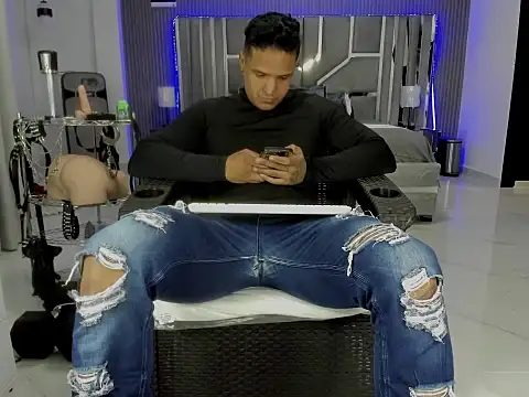 master_leather's Live XXX Chat