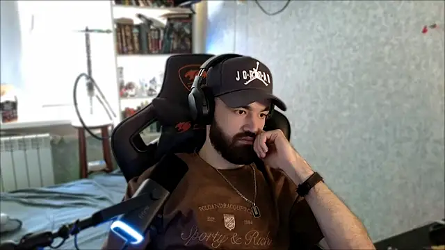 Chat +18 de _Serious_Man ao vivo