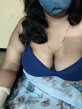 Yoursriya25's Live XXX Chat