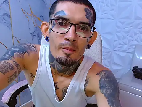 Boy_tatto77's Live XXX Chat