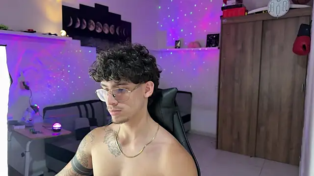 Chat XXX en directo de Kisan_Smith