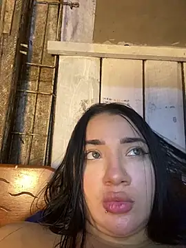 Cam-Yumi Adlı Modelin Canlı XXX Sohbeti