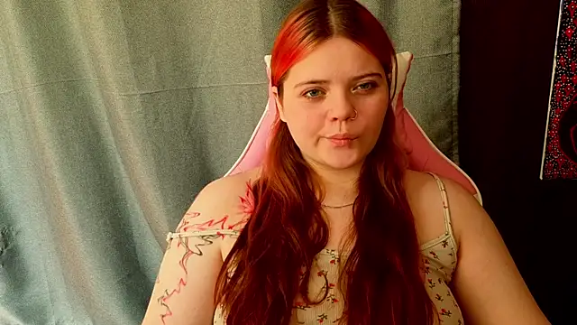 KellyFiery Adlı Modelin Canlı XXX Sohbeti